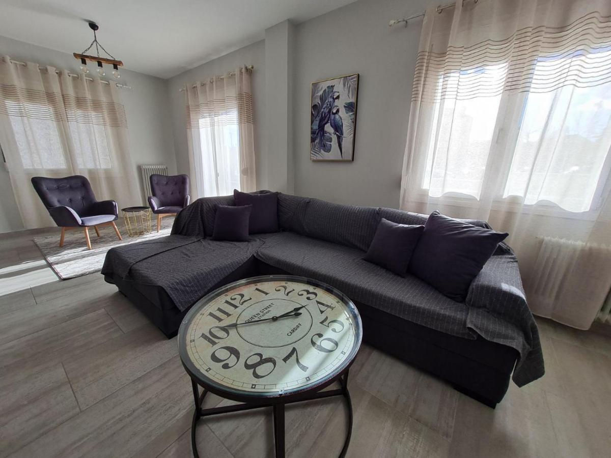 Le-lia's Place Ioannina